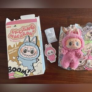 POPMART LABUBU Exciting Macaron 1st Gen - Lychee Berry